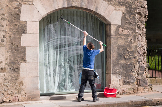 Tools That Reduce Wrist and Shoulder Fatigue for All-Day Cleaning